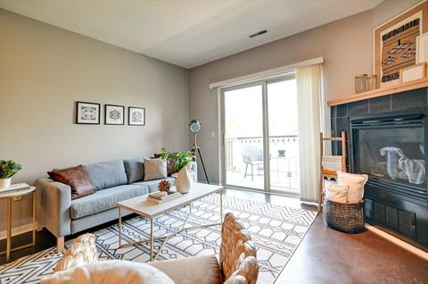 5196 Sassafras Dr #307, Fitchburg, WI 53711