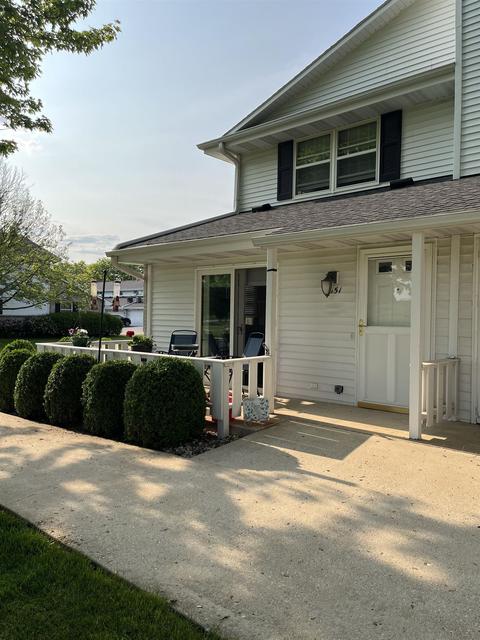 2551 N Lexington Dr, Janesville, WI 53545