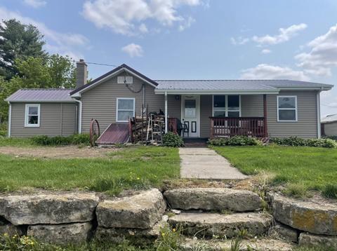 1139 Rock Rd, Platteville, WI 53818