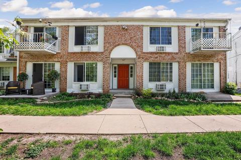 2146 Allen Blvd #2, Middleton, WI 53562