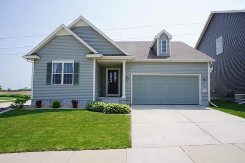 4801 Catalina Pkwy, Mcfarland, WI 53558