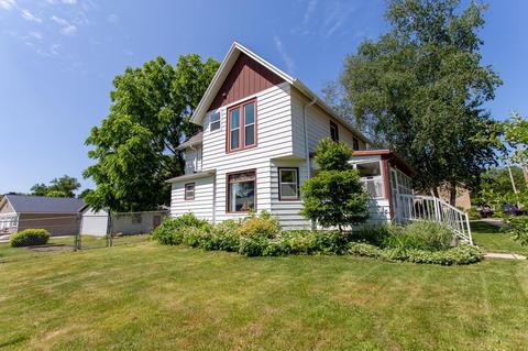 11 8th Ave, New Glarus, WI 53574