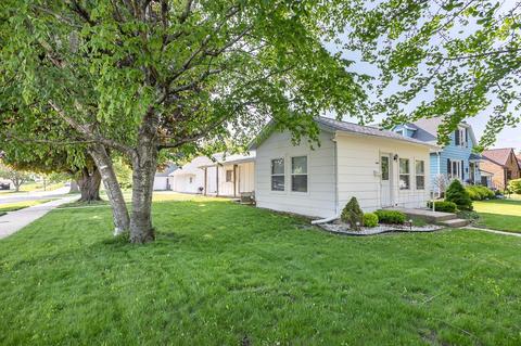 2029 17th Ave, Monroe, WI 53566