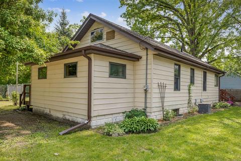 468 E Community Dr, Beloit, WI 53511