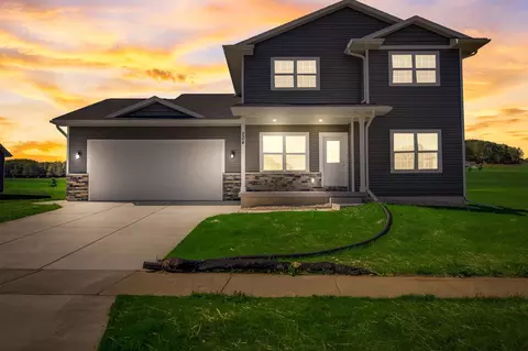 204 Ridgestone Dr, Lodi, WI 53555