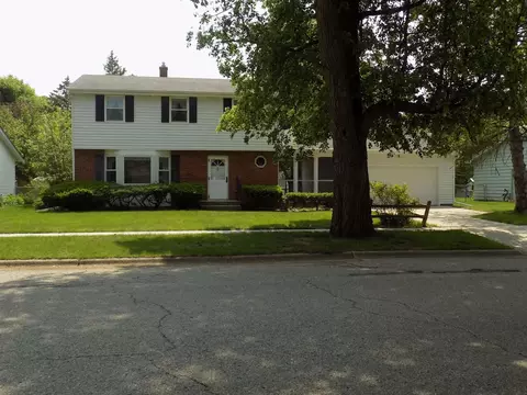 2424 Mt Vernon Ave, Janesville, WI 53545