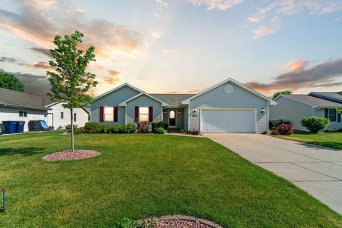 4457 Deer Point Dr, Janesville, WI 53546
