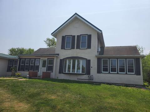 210 Dwight St, Boscobel, WI 53805