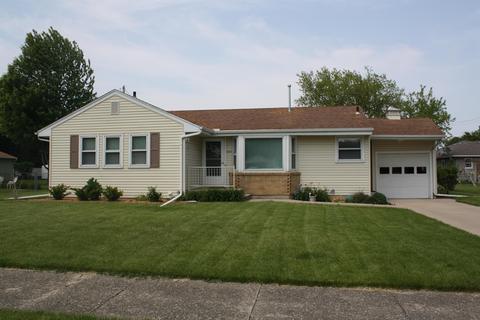 1515 Bennett St, Janesville, WI 53545