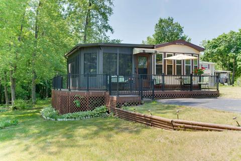 533 Glendale Rd, Edgerton, WI 53534