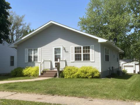 815 N Wacouta, Prairie Du Chien, WI 53821