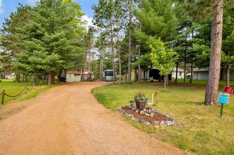 253 Penhurst Way, Nekoosa, WI 54457