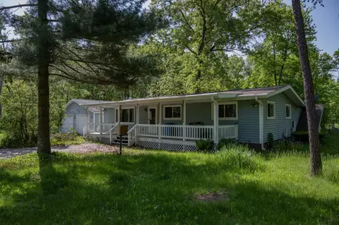 1623 Czech Dr, Friendship, WI 53934