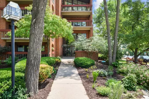 601 N Segoe Rd #201, Madison, WI 53705