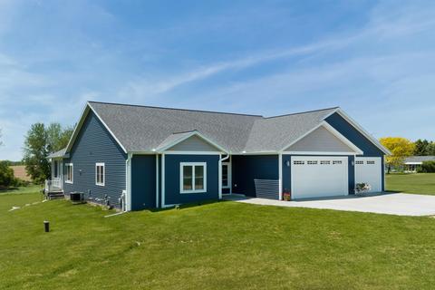 4267 Cherokee Court, Markesan, WI 53946