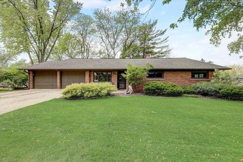 700 Fairfield Dr, Beaver Dam, WI 53916