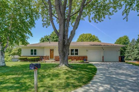 516 Spahn Ct, Sun Prairie, WI 53590
