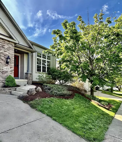 1430 Dayflower Dr, Madison, WI 53719