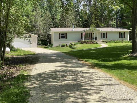 w758 Norway Drive, Fall River, WI 53932