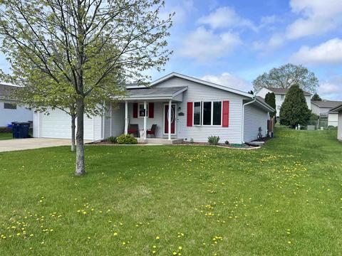 2223 Pine View Ln, Janesville, WI 53546