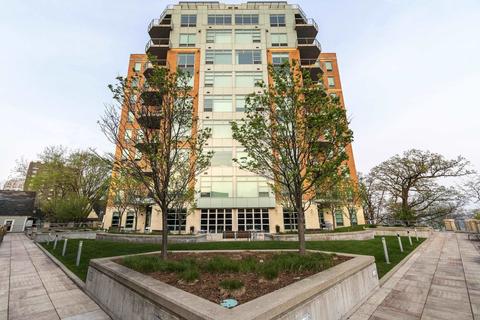 350 S Hamilton St #904, Madison, WI 53703