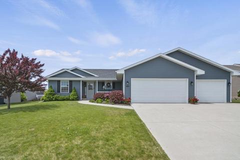 4889 Parkwood Dr, Milton, WI 53563
