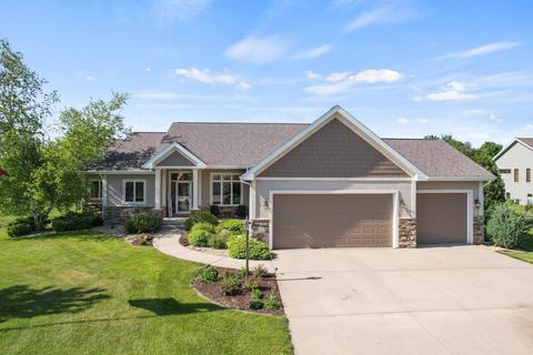 3004 Wyndwood Way, Sun Prairie, WI 53590