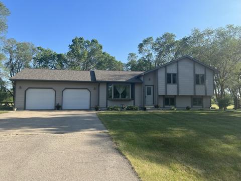 157 Tara Dr, Tomah, WI 54660