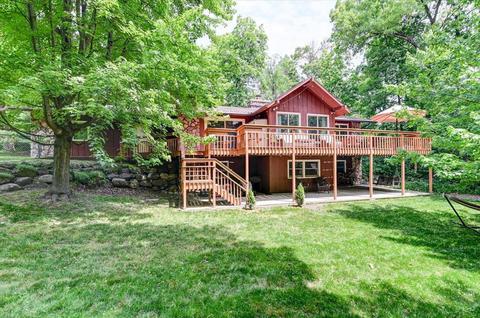 6211 Knollwood Dr, Oregon, WI 53575