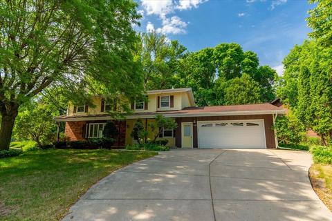 7401 Farmington Way, Madison, WI 53717