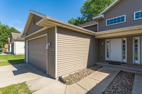 423 14th Ave, Baraboo, WI 53913