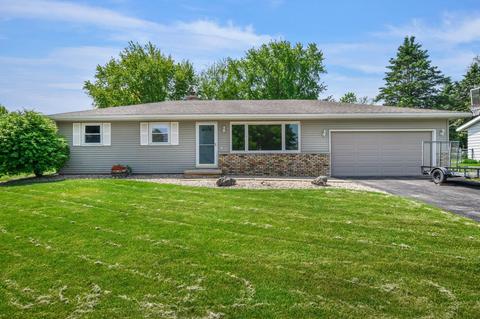820 Clover Ln, Oregon, WI 53575