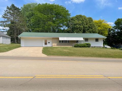 909 N Bequette St, Dodgeville, WI 53533