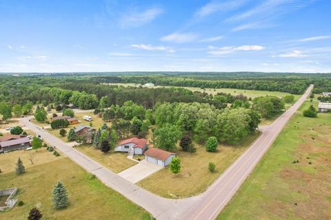 3395 3rd Dr, Oxford, WI 53952