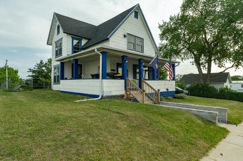 318 W Monowau St, Tomah, WI 54660