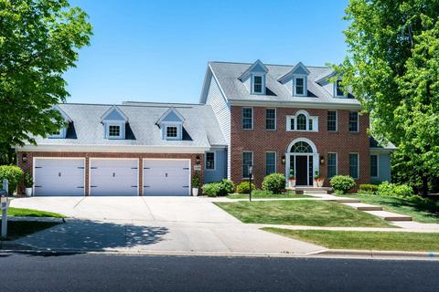 3109 Kirkwall St, Fitchburg, WI 53711