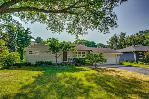 5302 Maywood Rd, Monona, WI 53716