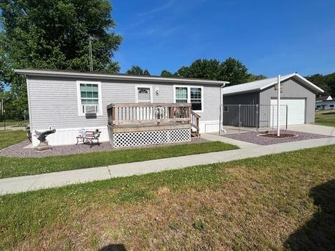 109 Madison St, Rock Springs, WI 53961