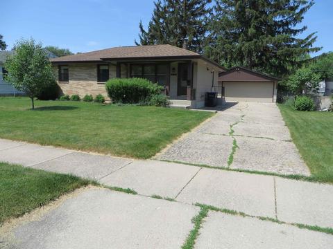 2020 Adel St, Janesville, WI 53546