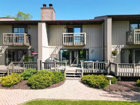 n6969 Deloris Lane #20, Lake Mills, WI 53551