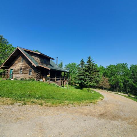 2579 Condry Rd, Platteville, WI 53818