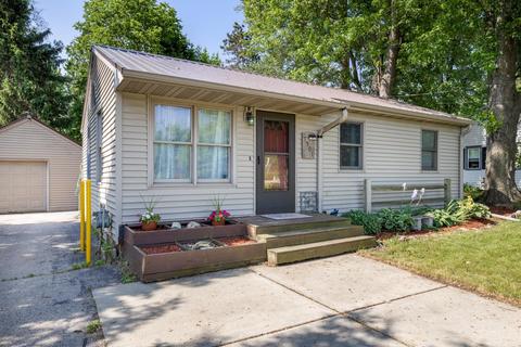 1501 W Avalon Rd, Janesville, WI 53546