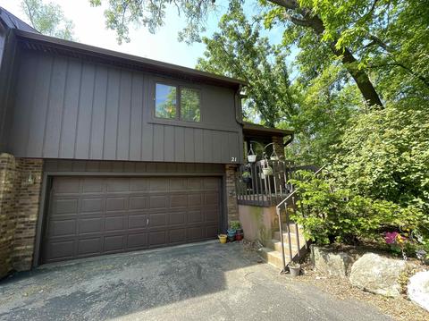 21 Hickory Hollow Dr, Madison, WI 53705