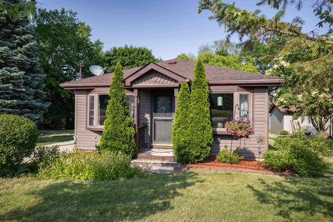 1907 S Shore Dr, Beloit, WI 53511
