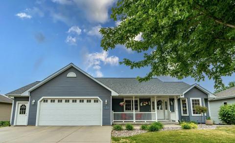 416 Old Indian Trl, Deforest, WI 53532