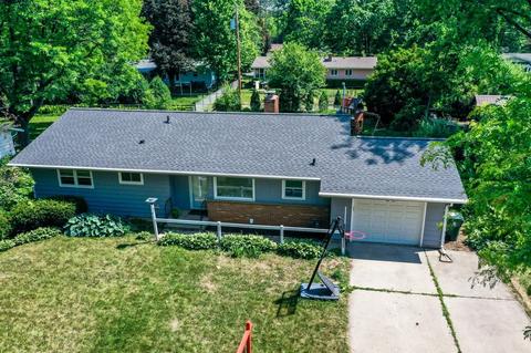5205 S Hill Dr, Madison, WI 53705