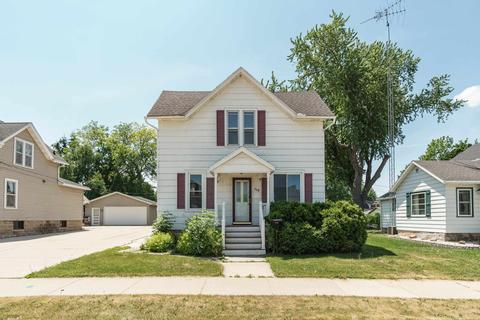 719 E Main St, Waupun, WI 53963