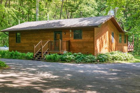 n7220 Atkinson Road, Pardeeville, WI 53954