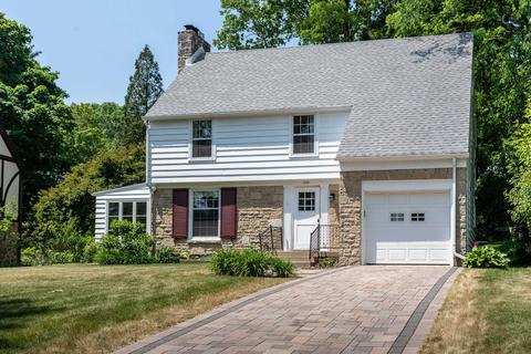 1110 Shorewood Blvd, Madison, WI 53705