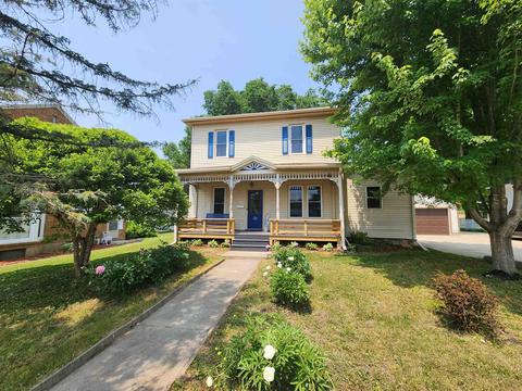 430 E Kinder St, Richland Center, WI 53581